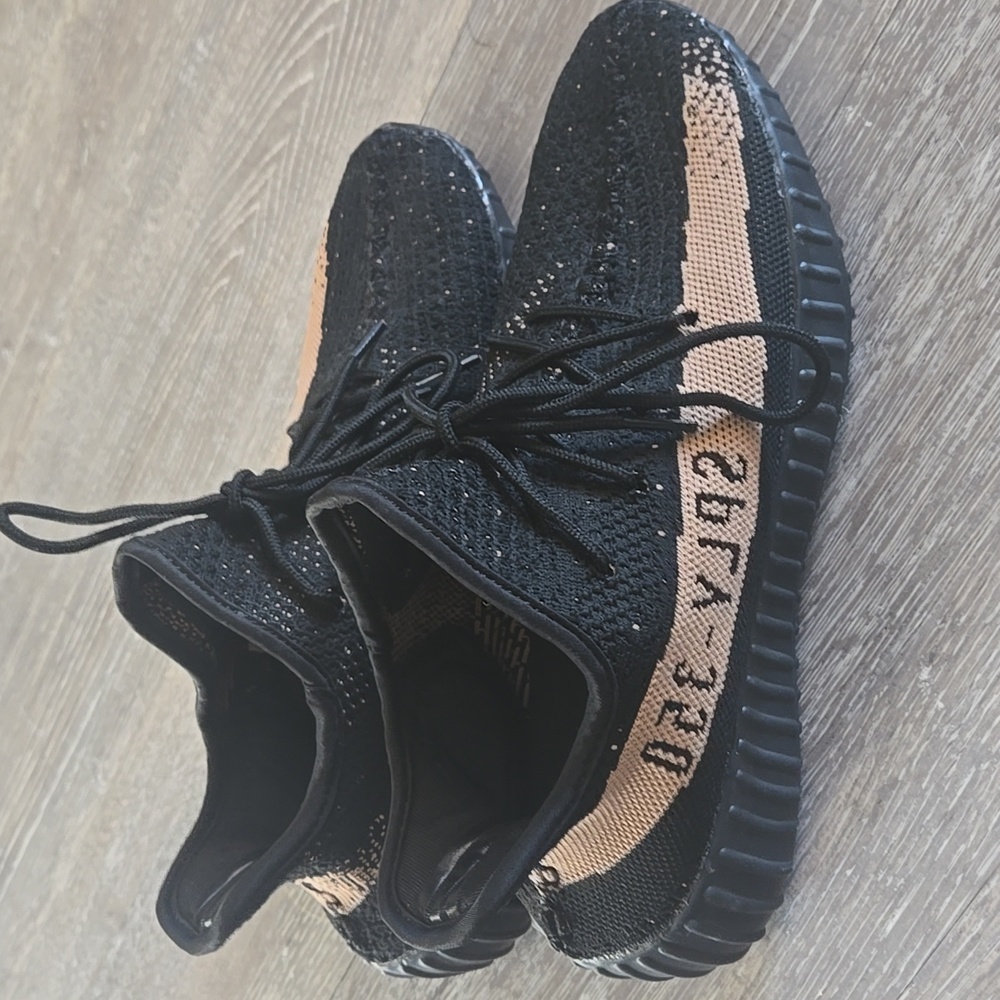 ADIDAS Yeezy Black and Tan Men's Shoes Size 7 - Picture 5 of 6
